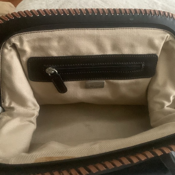 Very nice leather Italian handbag width 16”height 12” - Picture 2 of 3